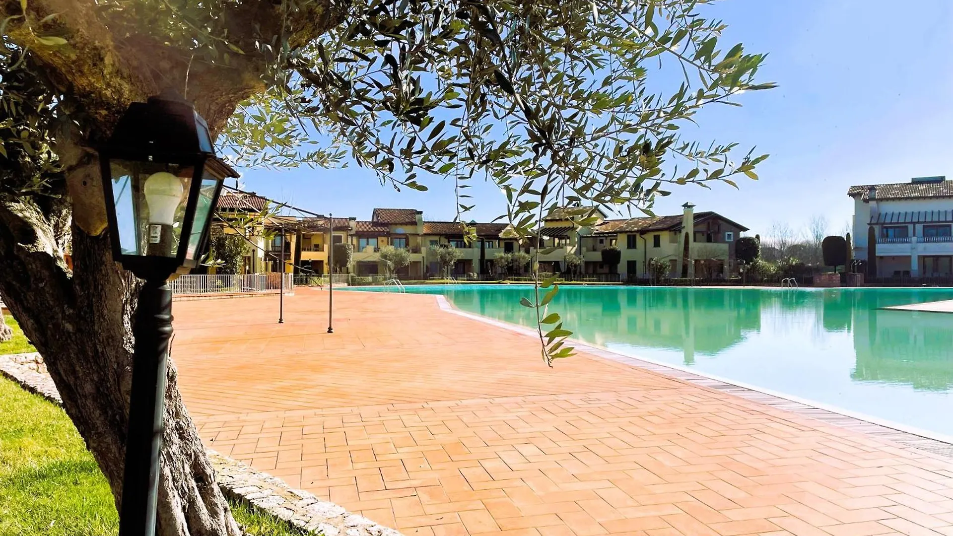 Garda Resort Village 11 Peschiera del Garda Italy
