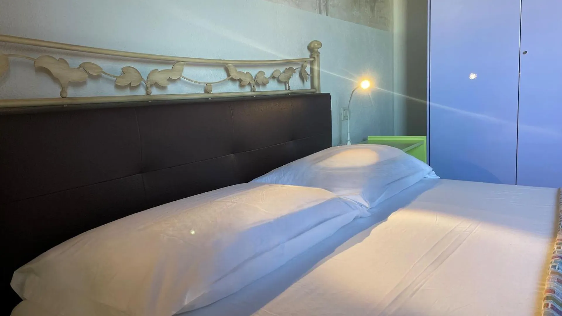 Apartment Garda Resort Village 11 Peschiera del Garda Italy